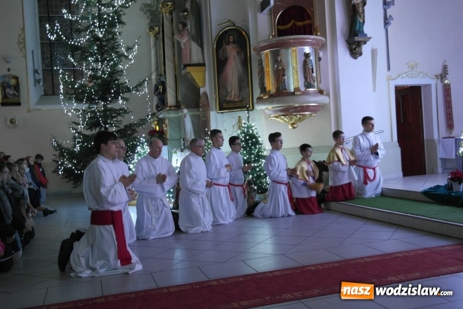 Zdjęcie w galerii na portalu naszwodzislaw.com: Pasterka w Parafii Podwyższenia Krzyża Świętego w Wodzisławiu Śląskim – Zawadzie  wiadomości z regionu