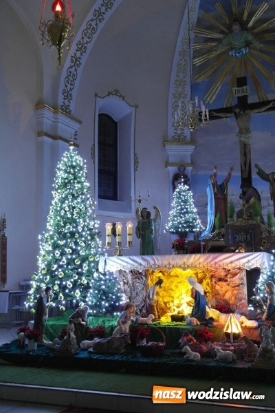 Zdjęcie w galerii na portalu naszwodzislaw.com: Pasterka w Parafii Podwyższenia Krzyża Świętego w Wodzisławiu Śląskim – Zawadzie  wiadomości z regionu