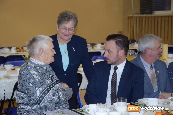 Zdjęcie w galerii na portalu naszwodzislaw.com: Spotkanie opłatkowe dla osób niepełnosprawnych i osób samotnych w Mszanie wiadomości z regionu