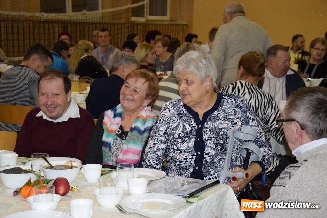 Zdjęcie w galerii na portalu naszwodzislaw.com: Spotkanie opłatkowe dla osób niepełnosprawnych i osób samotnych w Mszanie wiadomości z regionu