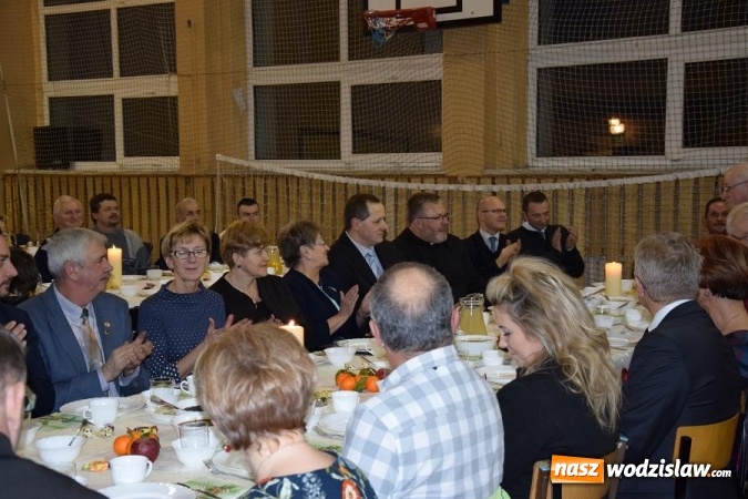 Zdjęcie w galerii na portalu naszwodzislaw.com: Spotkanie opłatkowe dla osób niepełnosprawnych i osób samotnych w Mszanie wiadomości z regionu