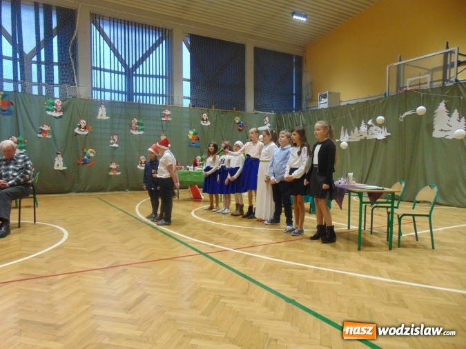 Zdjęcie w galerii na portalu naszwodzislaw.com: W Wodzisławiu zorganizowano wigilię dla potrzebujących wiadomości z regionu