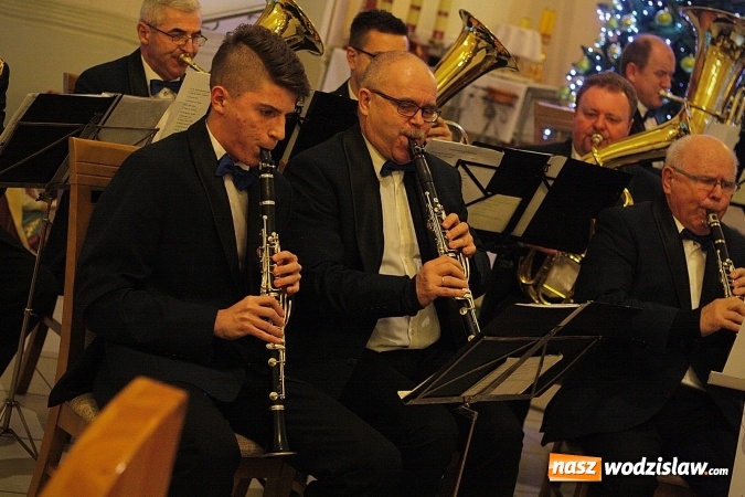 Zdjęcie w galerii na portalu naszwodzislaw.com: Klimatyczny koncert w Zawadzie. Zabrzmiały znane kolędy i pastorałki  wiadomości z regionu