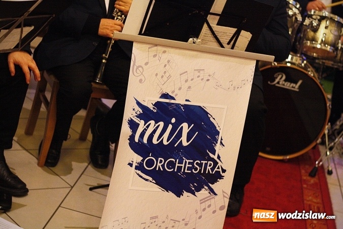 Zdjęcie w galerii na portalu naszwodzislaw.com: Klimatyczny koncert w Zawadzie. Zabrzmiały znane kolędy i pastorałki  wiadomości z regionu