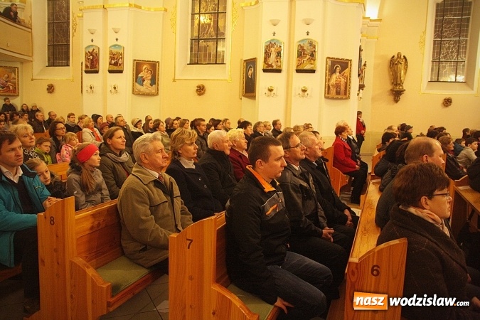 Zdjęcie w galerii na portalu naszwodzislaw.com: Klimatyczny koncert w Zawadzie. Zabrzmiały znane kolędy i pastorałki  wiadomości z regionu