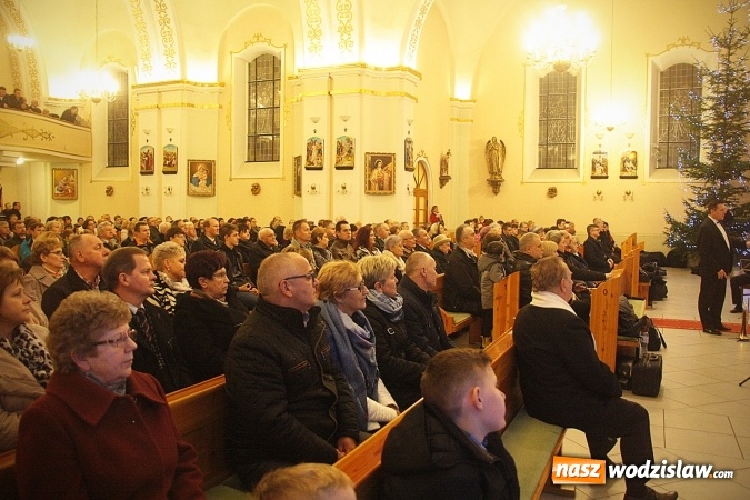 Zdjęcie w galerii na portalu naszwodzislaw.com: Klimatyczny koncert w Zawadzie. Zabrzmiały znane kolędy i pastorałki  wiadomości z regionu