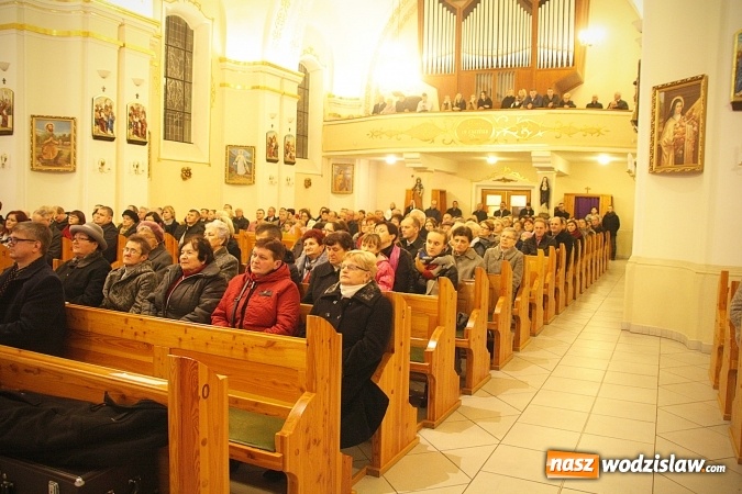Zdjęcie w galerii na portalu naszwodzislaw.com: Klimatyczny koncert w Zawadzie. Zabrzmiały znane kolędy i pastorałki  wiadomości z regionu
