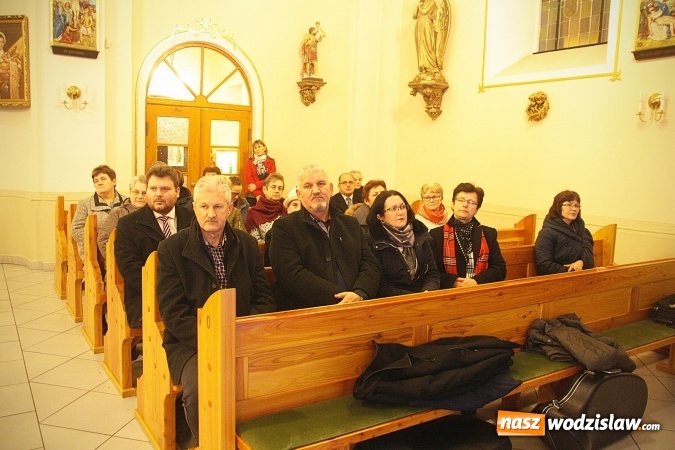 Zdjęcie w galerii na portalu naszwodzislaw.com: Klimatyczny koncert w Zawadzie. Zabrzmiały znane kolędy i pastorałki  wiadomości z regionu