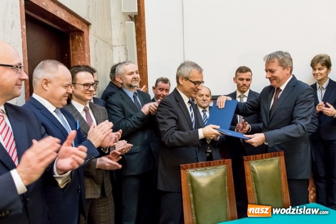 Zdjęcie w galerii na portalu naszwodzislaw.com: Śląskie stawia na medyczną specjalizację  wiadomości z regionu