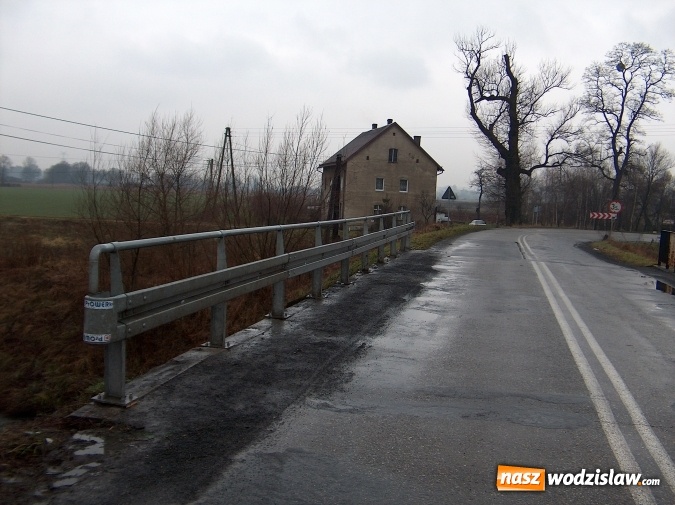 Zdjęcie w galerii na portalu naszwodzislaw.com: Godów: Przebudowa mostu drogowego zakończona. Inwestycja kosztowała ponad 840 tys. złotych  wiadomości z regionu