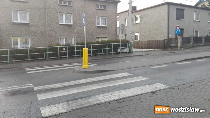 Zdjęcie w galerii na portalu naszwodzislaw.com: Rydułtowy: Miasto komentuje sprawę dziwnego przejścia na Bema  wiadomości z regionu