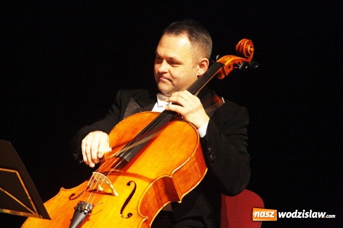 Zdjęcie w galerii na portalu naszwodzislaw.com: Grupa MoCarta wystąpiła w Radlinie  wiadomości z regionu