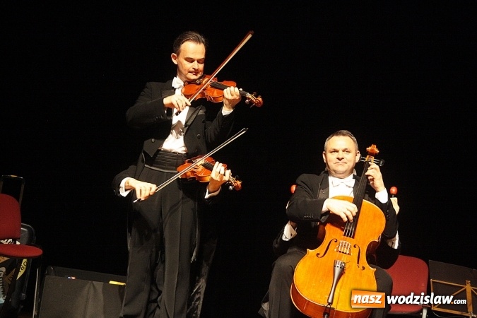 Zdjęcie w galerii na portalu naszwodzislaw.com: Grupa MoCarta wystąpiła w Radlinie  wiadomości z regionu