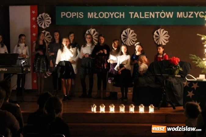 Zdjęcie w galerii na portalu naszwodzislaw.com: Piękny koncert pianistyczny w Czyżowicach  wiadomości z regionu