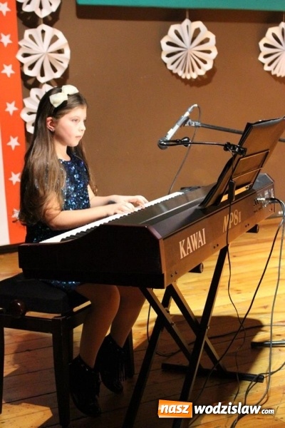 Zdjęcie w galerii na portalu naszwodzislaw.com: Piękny koncert pianistyczny w Czyżowicach  wiadomości z regionu