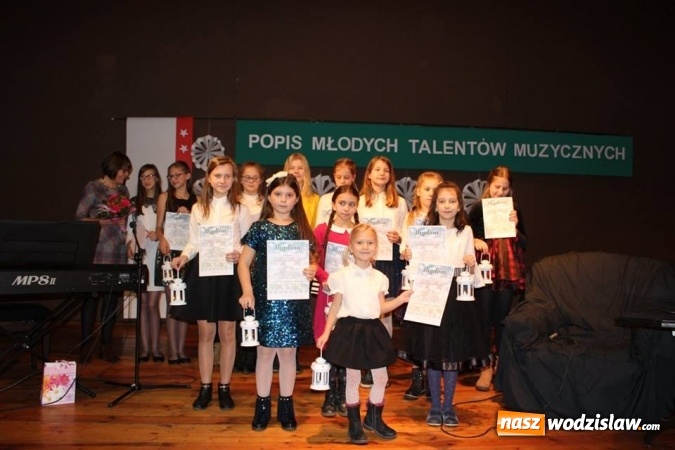 Zdjęcie w galerii na portalu naszwodzislaw.com: Piękny koncert pianistyczny w Czyżowicach  wiadomości z regionu