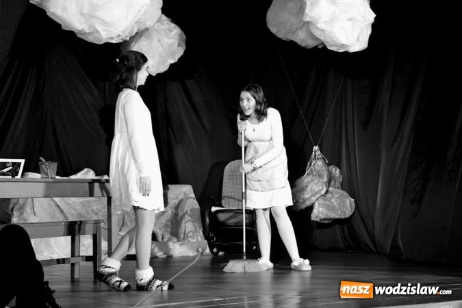 Zdjęcie w galerii na portalu naszwodzislaw.com: O niebo lepsze. Za nami jasełka charytatywne w Pszowie. [FOTORELACJA] wiadomości z regionu