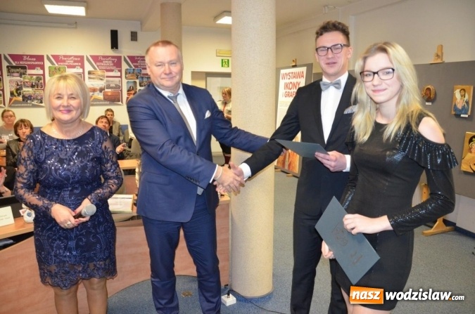 Zdjęcie w galerii na portalu naszwodzislaw.com: Powiat: Budżet na 2018 przyjęty wiadomości z regionu