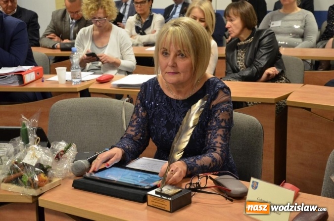 Zdjęcie w galerii na portalu naszwodzislaw.com: Powiat: Budżet na 2018 przyjęty wiadomości z regionu