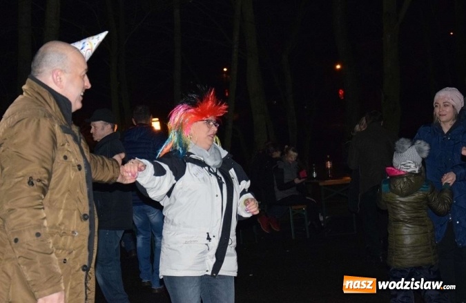 Zdjęcie w galerii na portalu naszwodzislaw.com: Zobacz, jak w Mszanie witali Nowy Rok  wiadomości z regionu