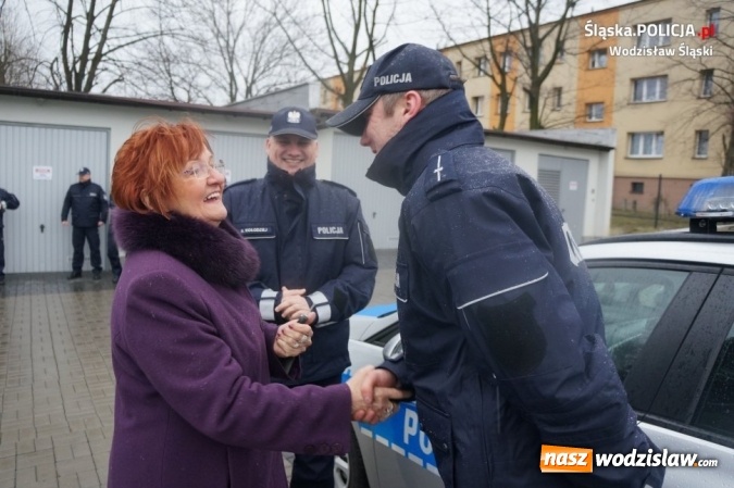 Zdjęcie w galerii na portalu naszwodzislaw.com: Sześć nowych radiowozów. Zasilą komendę w Wodzisławiu oraz komisariaty w Gorzycach i Rydułtowach  wiadomości z regionu