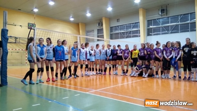 Zdjęcie w galerii na portalu naszwodzislaw.com: Młodziczki ZORZY z pucharem Prezydenta Miasta! wiadomości z regionu