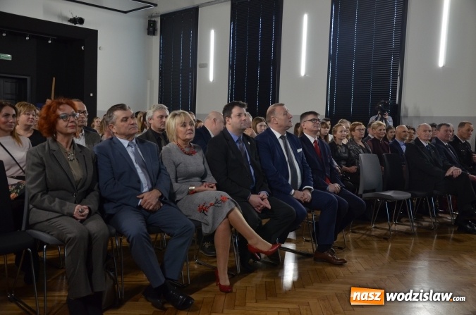 Zdjęcie w galerii na portalu naszwodzislaw.com: Wodzisław: Aula w I LO po remoncie. Dzisiaj została oddana do użytku!  wiadomości z regionu