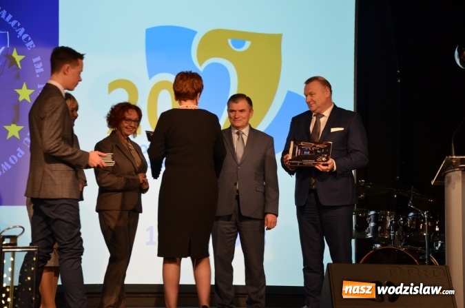 Zdjęcie w galerii na portalu naszwodzislaw.com: Wodzisław: Aula w I LO po remoncie. Dzisiaj została oddana do użytku!  wiadomości z regionu