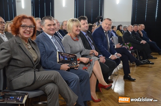 Zdjęcie w galerii na portalu naszwodzislaw.com: Wodzisław: Aula w I LO po remoncie. Dzisiaj została oddana do użytku!  wiadomości z regionu