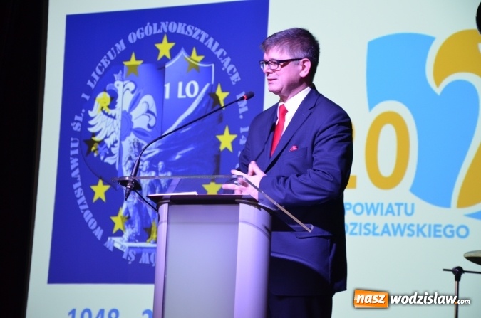 Zdjęcie w galerii na portalu naszwodzislaw.com: Wodzisław: Aula w I LO po remoncie. Dzisiaj została oddana do użytku!  wiadomości z regionu