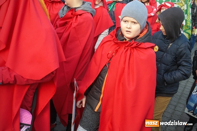 Zdjęcie w galerii na portalu naszwodzislaw.com: Orszak Trzech Króli po raz czwarty w Turzy Śląskiej. [ZDJĘCIA]  wiadomości z regionu