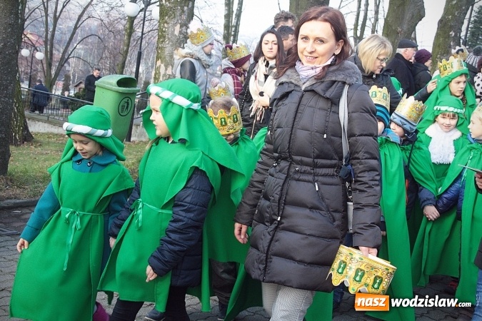 Zdjęcie w galerii na portalu naszwodzislaw.com: Orszak Trzech Króli po raz czwarty w Turzy Śląskiej. [ZDJĘCIA]  wiadomości z regionu