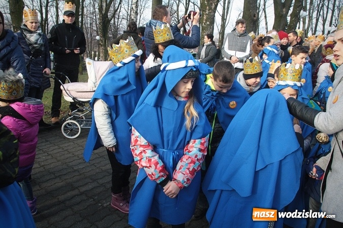 Zdjęcie w galerii na portalu naszwodzislaw.com: Orszak Trzech Króli po raz czwarty w Turzy Śląskiej. [ZDJĘCIA]  wiadomości z regionu