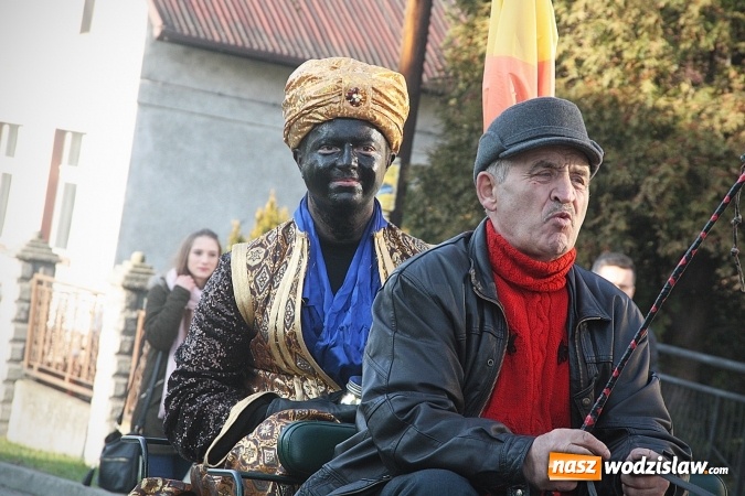 Zdjęcie w galerii na portalu naszwodzislaw.com: Orszak Trzech Króli po raz czwarty w Turzy Śląskiej. [ZDJĘCIA]  wiadomości z regionu