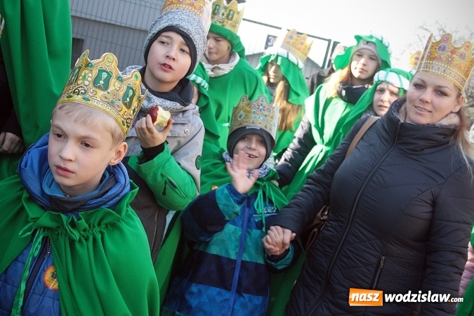 Zdjęcie w galerii na portalu naszwodzislaw.com: Orszak Trzech Króli po raz czwarty w Turzy Śląskiej. [ZDJĘCIA]  wiadomości z regionu