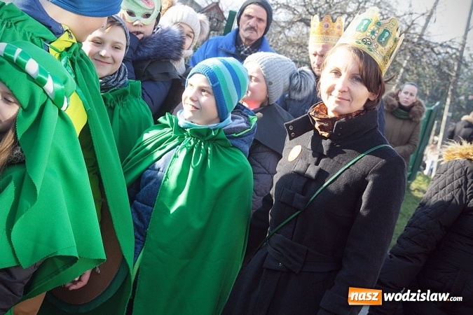 Zdjęcie w galerii na portalu naszwodzislaw.com: Orszak Trzech Króli po raz czwarty w Turzy Śląskiej. [ZDJĘCIA]  wiadomości z regionu