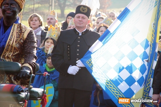 Zdjęcie w galerii na portalu naszwodzislaw.com: Orszak Trzech Króli po raz czwarty w Turzy Śląskiej. [ZDJĘCIA]  wiadomości z regionu