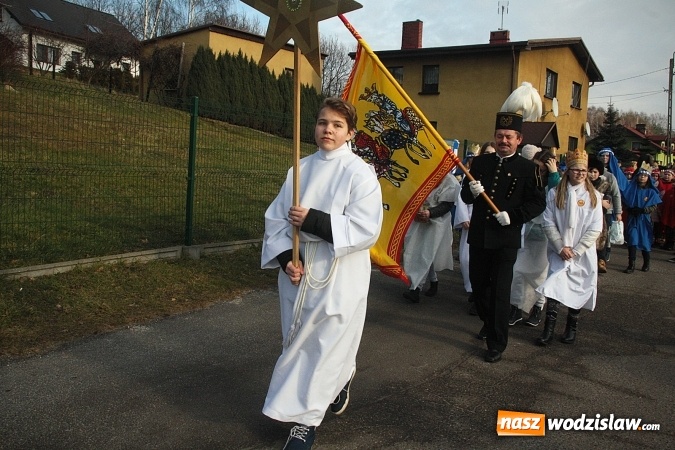 Zdjęcie w galerii na portalu naszwodzislaw.com: Orszak Trzech Króli po raz czwarty w Turzy Śląskiej. [ZDJĘCIA]  wiadomości z regionu