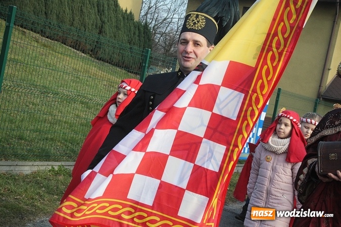 Zdjęcie w galerii na portalu naszwodzislaw.com: Orszak Trzech Króli po raz czwarty w Turzy Śląskiej. [ZDJĘCIA]  wiadomości z regionu