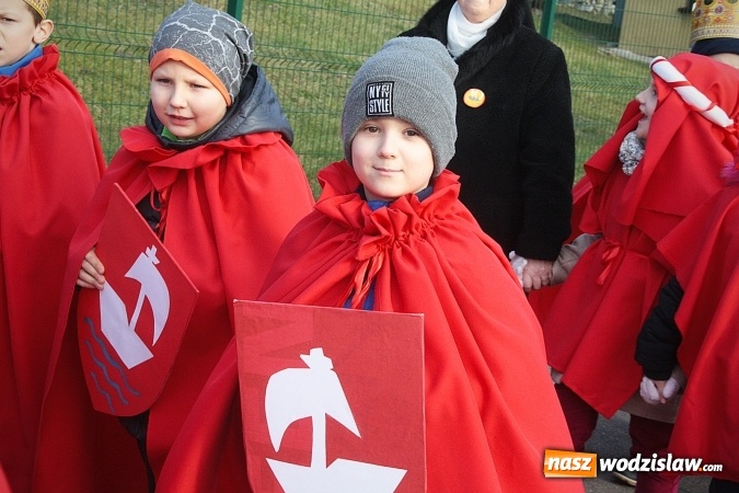 Zdjęcie w galerii na portalu naszwodzislaw.com: Orszak Trzech Króli po raz czwarty w Turzy Śląskiej. [ZDJĘCIA]  wiadomości z regionu