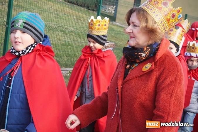 Zdjęcie w galerii na portalu naszwodzislaw.com: Orszak Trzech Króli po raz czwarty w Turzy Śląskiej. [ZDJĘCIA]  wiadomości z regionu
