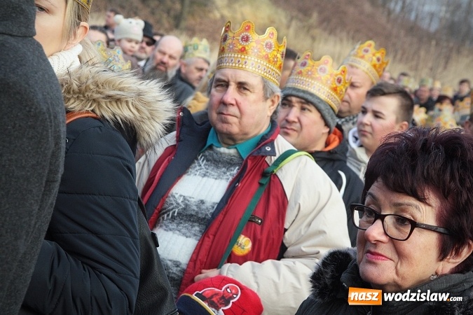 Zdjęcie w galerii na portalu naszwodzislaw.com: Orszak Trzech Króli po raz czwarty w Turzy Śląskiej. [ZDJĘCIA]  wiadomości z regionu