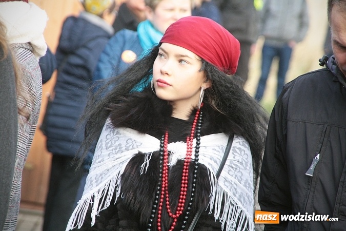 Zdjęcie w galerii na portalu naszwodzislaw.com: Orszak Trzech Króli po raz czwarty w Turzy Śląskiej. [ZDJĘCIA]  wiadomości z regionu