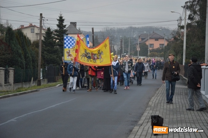 Zdjęcie w galerii na portalu naszwodzislaw.com: Barwny Orszak Trzech Króli w Bluszczowie  wiadomości z regionu