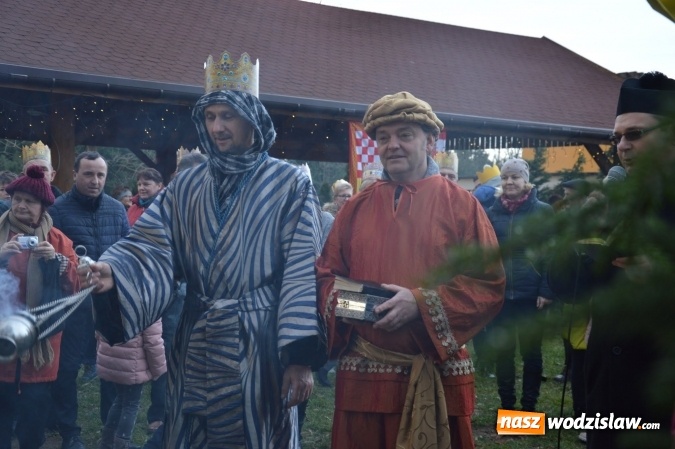 Zdjęcie w galerii na portalu naszwodzislaw.com: Barwny Orszak Trzech Króli w Bluszczowie  wiadomości z regionu