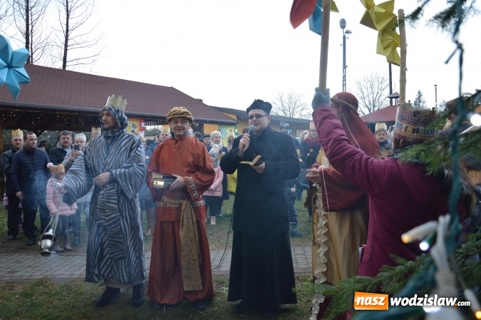 Zdjęcie w galerii na portalu naszwodzislaw.com: Barwny Orszak Trzech Króli w Bluszczowie  wiadomości z regionu