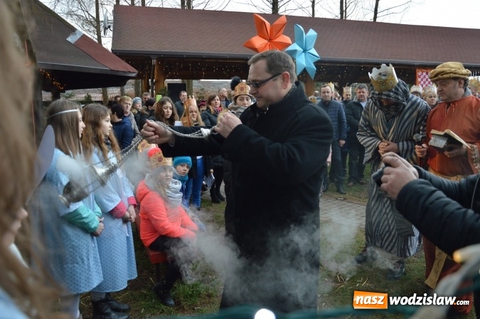 Zdjęcie w galerii na portalu naszwodzislaw.com: Barwny Orszak Trzech Króli w Bluszczowie  wiadomości z regionu