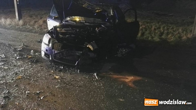 Zdjęcie w galerii na portalu naszwodzislaw.com: Czołowe zderzenie w Mszanie. Są ranni  wiadomości z regionu