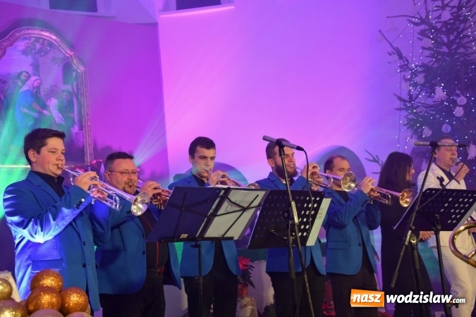 Zdjęcie w galerii na portalu naszwodzislaw.com: Koncert Świąteczno-Noworoczny w Połomi wiadomości z regionu