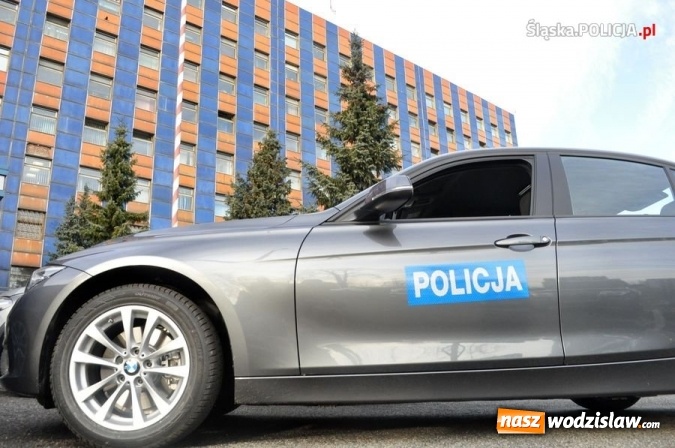 Zdjęcie w galerii na portalu naszwodzislaw.com: Od polonezów do szybkich BMW 330i z wideorejestratorem. Śląska policja pokazała swoje wozy  wiadomości z regionu